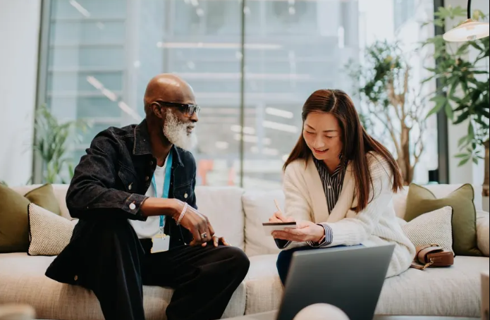 The Hidden Costs Of In-Person Visits: How Virtual Syncs Save You Travel Time