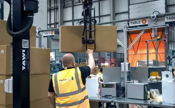 Safer and Faster Carton Handling in Logistics for Modern Supply Chain Success